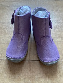 ������� Stride Rite