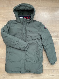 ������ Tommy Hil**figer